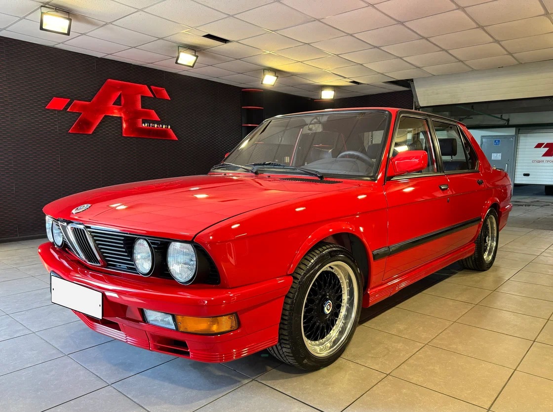Image of BMW E28